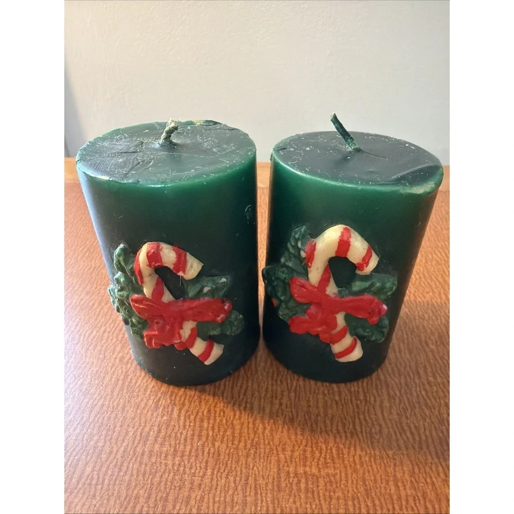 Vtg Pair Christmas Small Green Pillar Candles  Candy Canes 3